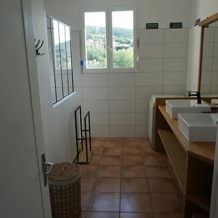Casa Dels Amics * Catllar